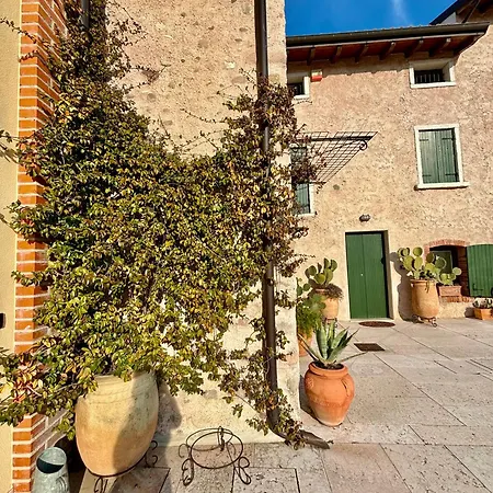 Apartment Borgo Fior Di Vite